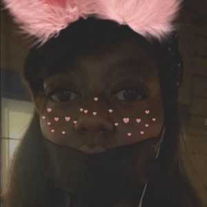 Meet your Posher, Latoya